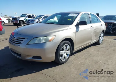 2008 Toyota Camry Le z USA, uszkodzony, nr VIN 4T4BE46K18R042709